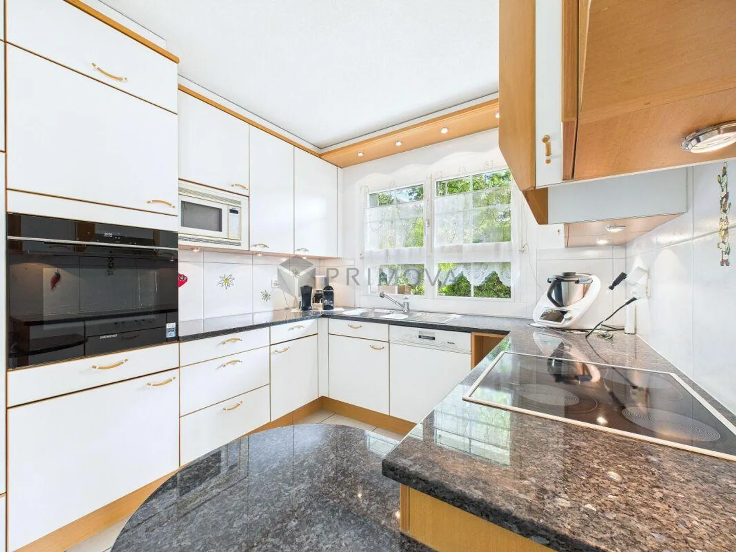 Maison jumelée de rêve avec un avantage d'intérêt de 0,94 % - Photo 4 sur 8