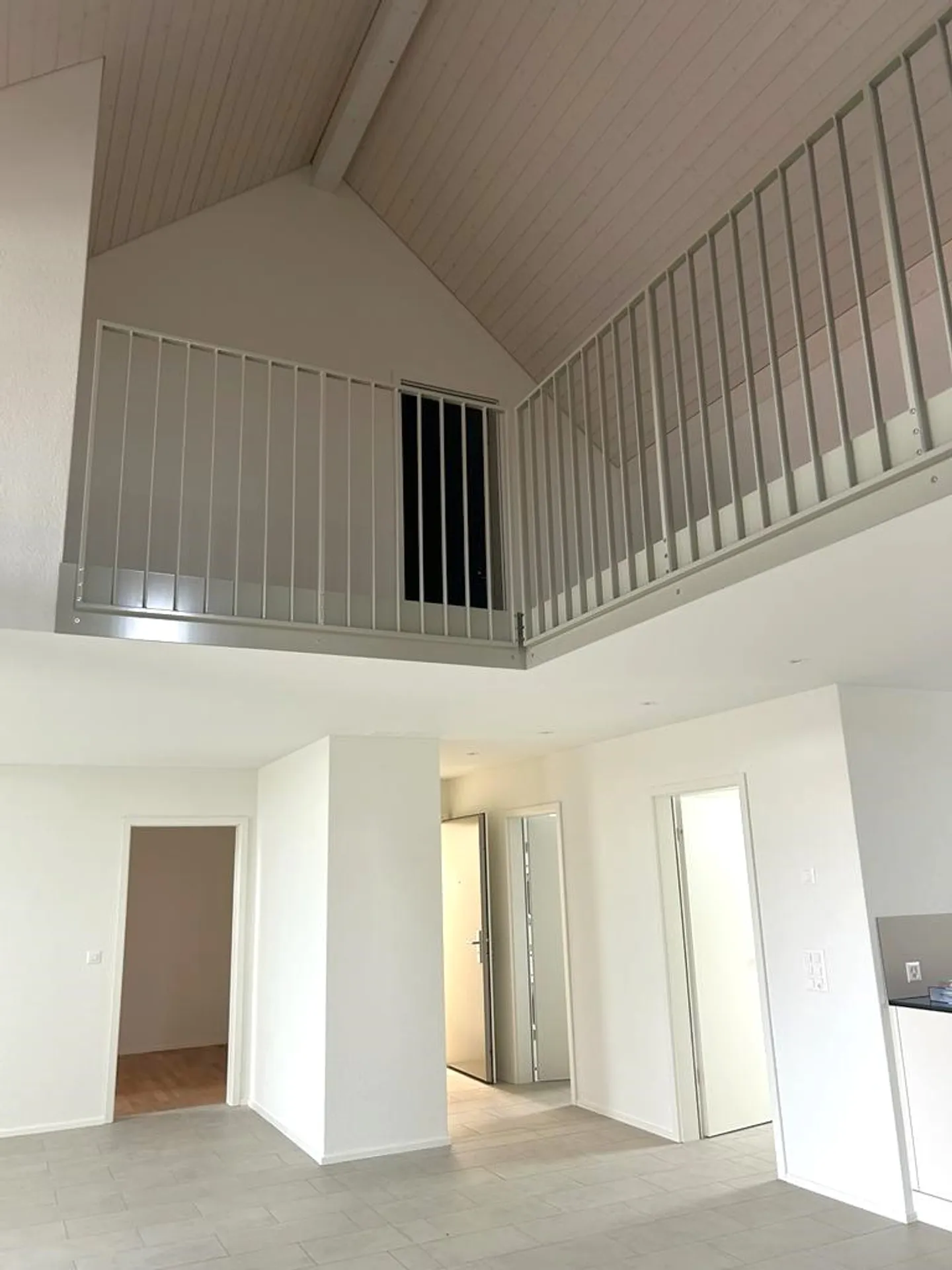 3.5-Zimmerwohnung Dachgeschoss mit Galerie - Foto 2 von 12
