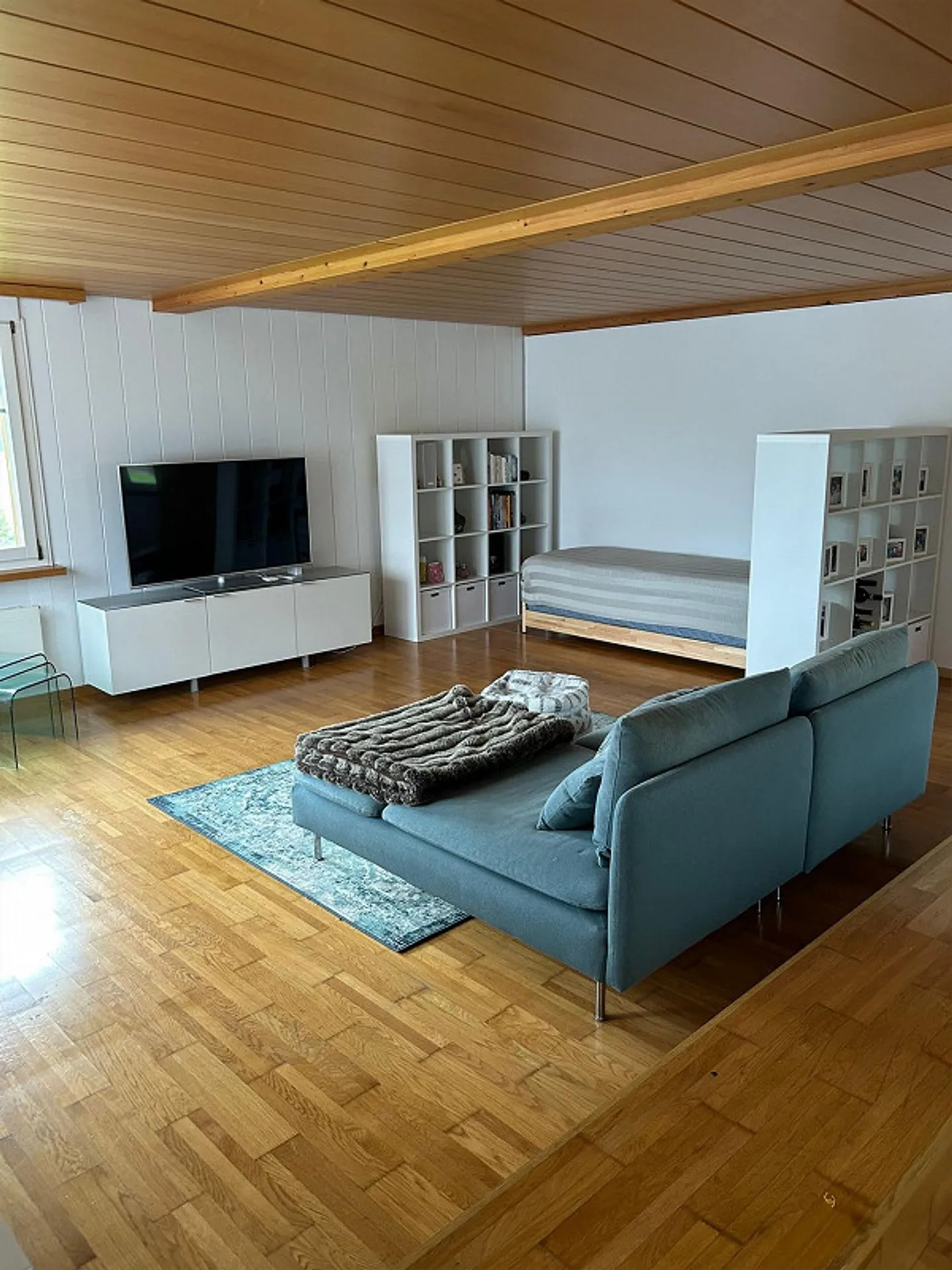 Bright interesting apartment with garden - Photo 12 of 19