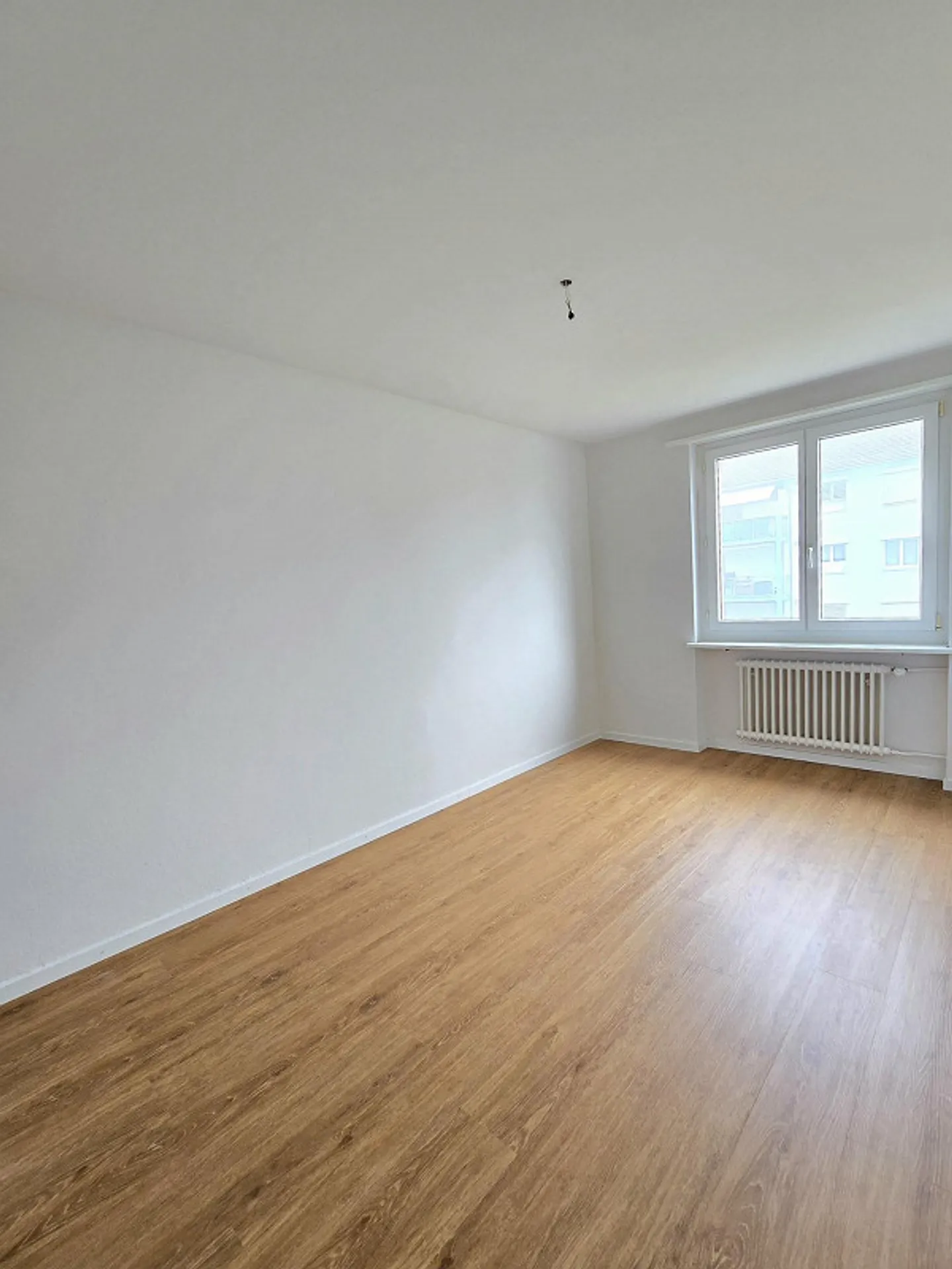 Appartamento di 4.0 locali appena ristrutturato - Foto 8 di 9