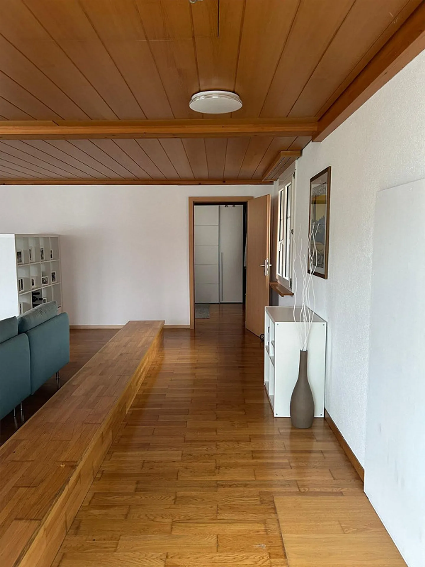 Bright interesting apartment with garden - Photo 10 of 19