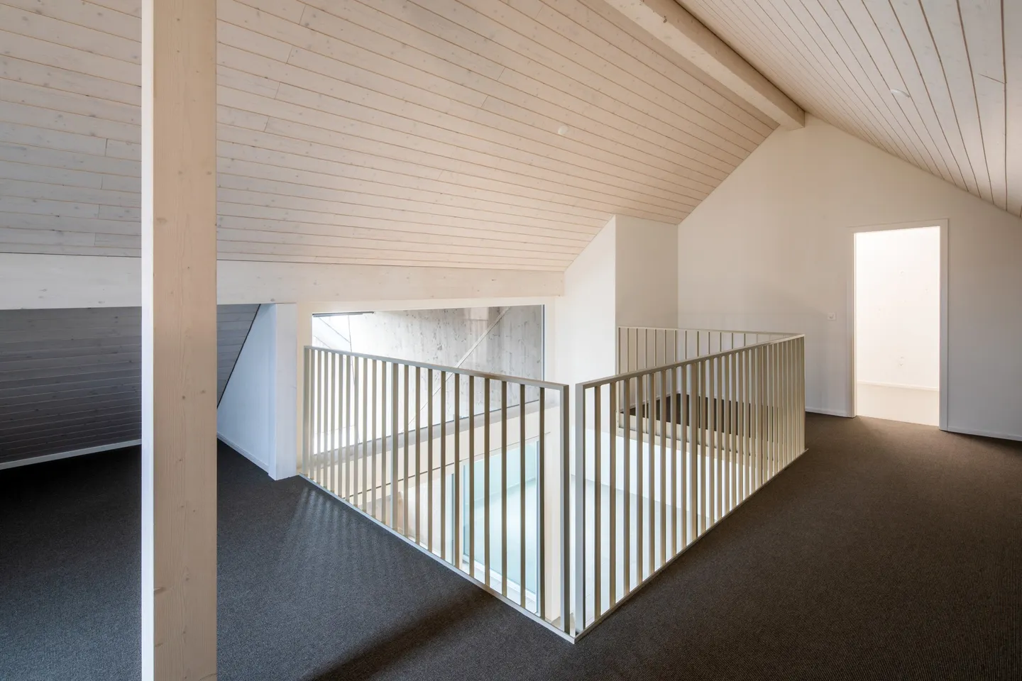 3.5-Zimmerwohnung Dachgeschoss mit Galerie - Foto 4 von 12
