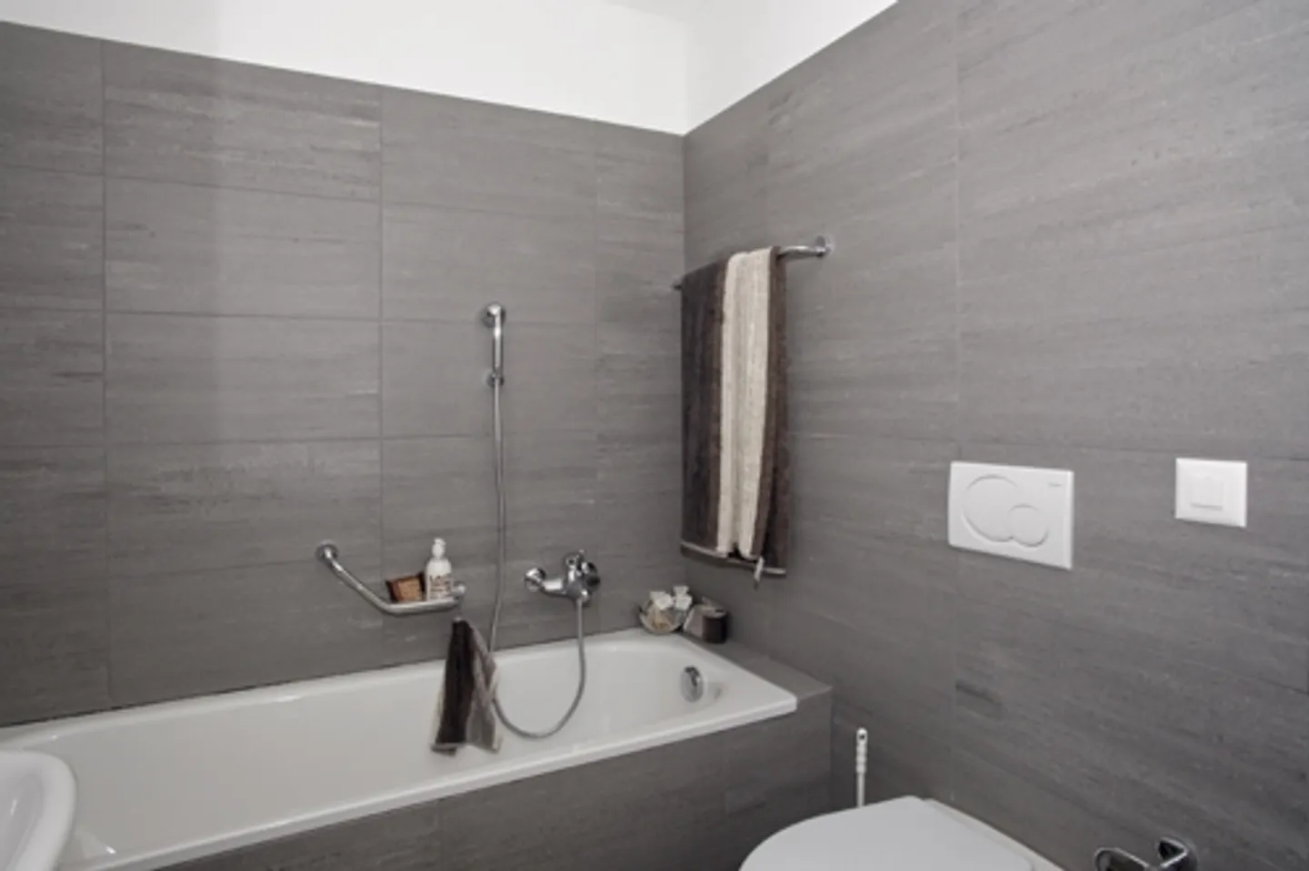 Appartement 4.5 pièces - Photo 6 sur 7