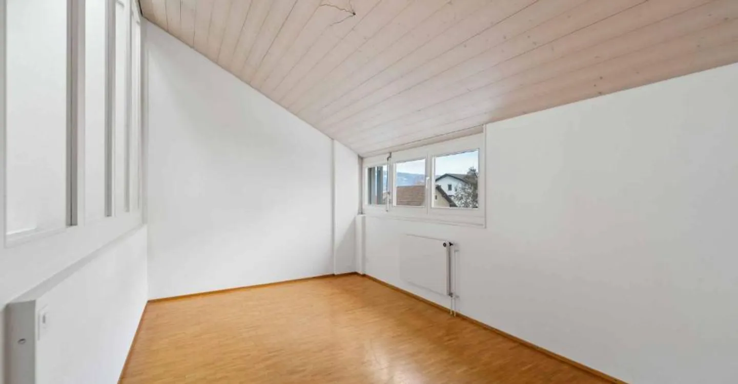 GERÄUMIGE 4,5-ZIMMER-TRIPLEX IM HERZEN VON CHAVORNAY - Foto 7 von 12