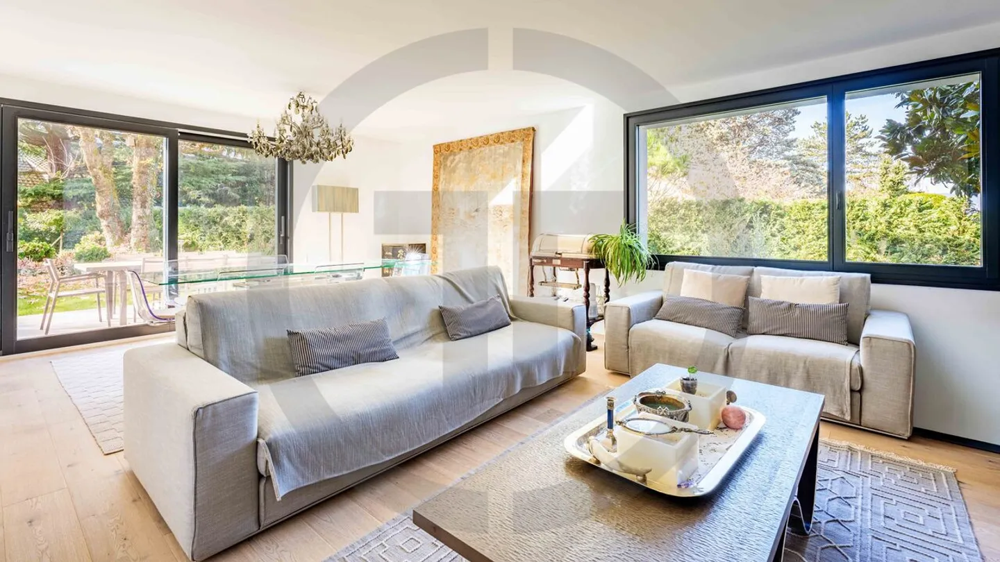 Superba casa di famiglia nel comune di Collonge-Bellerive - Foto 3 di 13