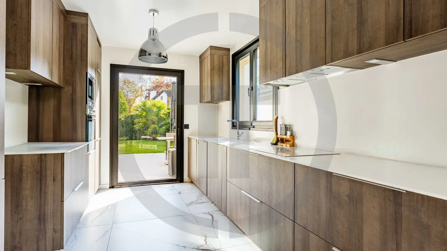 Superba casa di famiglia nel comune di Collonge-Bellerive - Foto 5 di 13