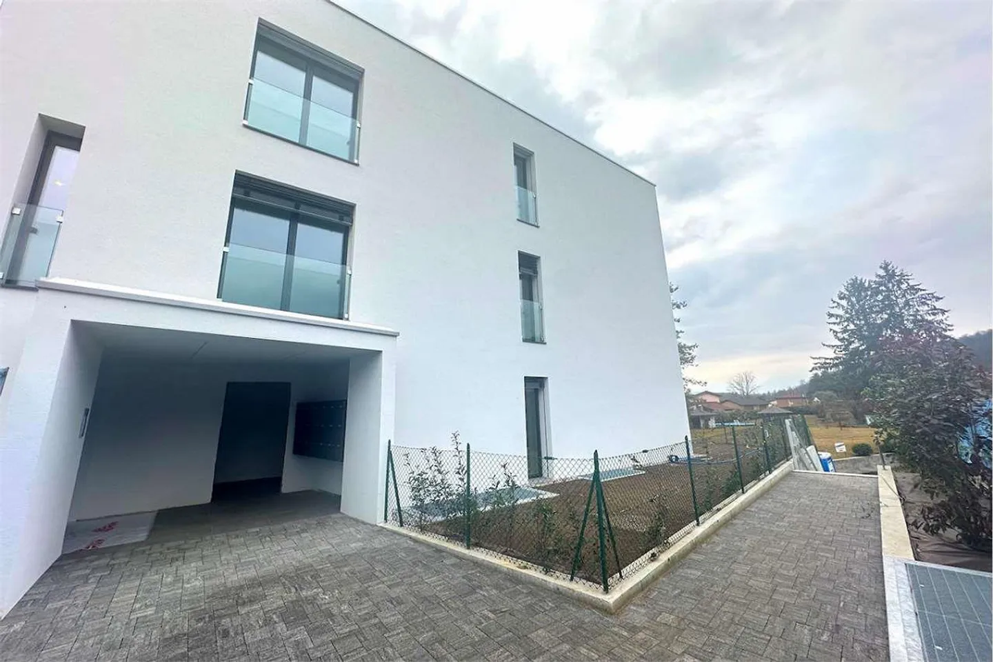 Luminoso appartamento di 2,5 stanze in una nuova residenza - Foto 6 di 6