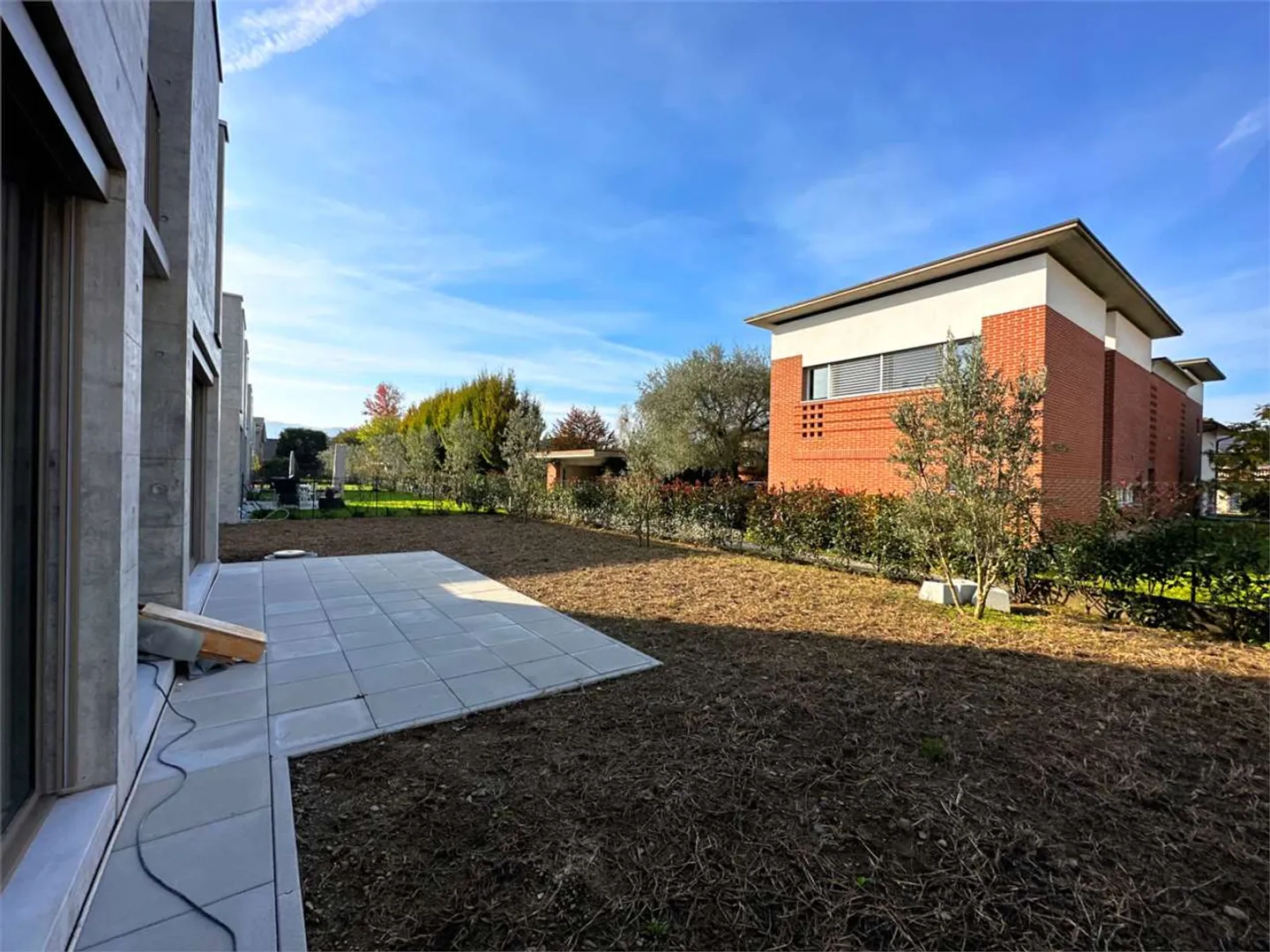 NOUVELLE ET GRANDE VILLA AVEC JARDIN - Photo 8 sur 15