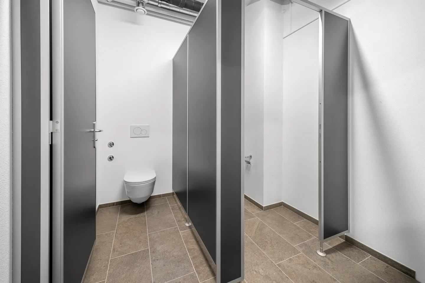 Bureau rénové directement à la gare de Baden - Photo 11 sur 11