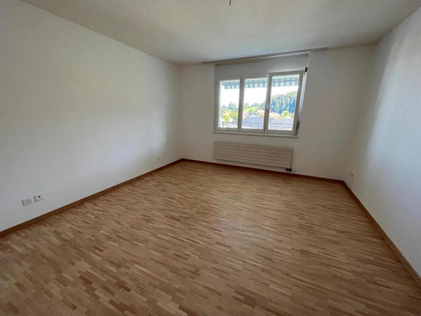 Appartamento 2,5 locali in una posizione tranquilla e idilliaca - Foto 5 di 8