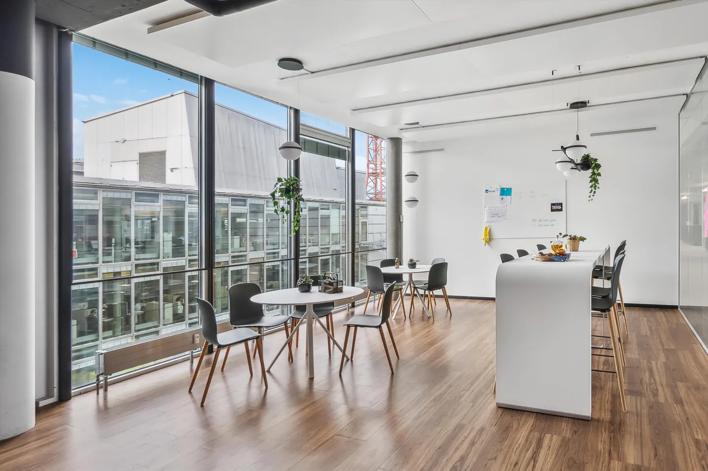 Dinamico. Moderno. Perfetta connessione. Il tuo ufficio nel Toro 1 - Foto 7 di 11