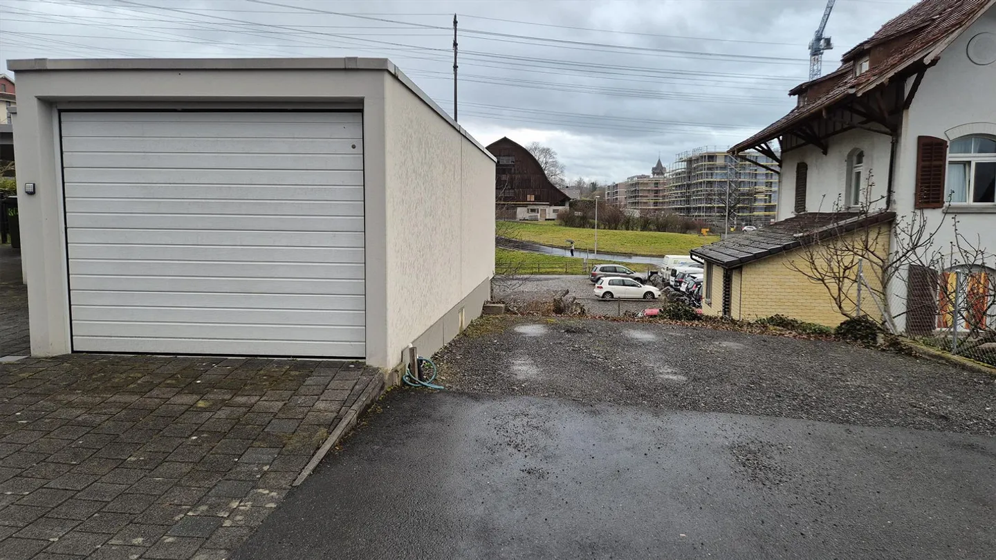 Box de garage double avec accès exclusif - Photo 2 sur 2