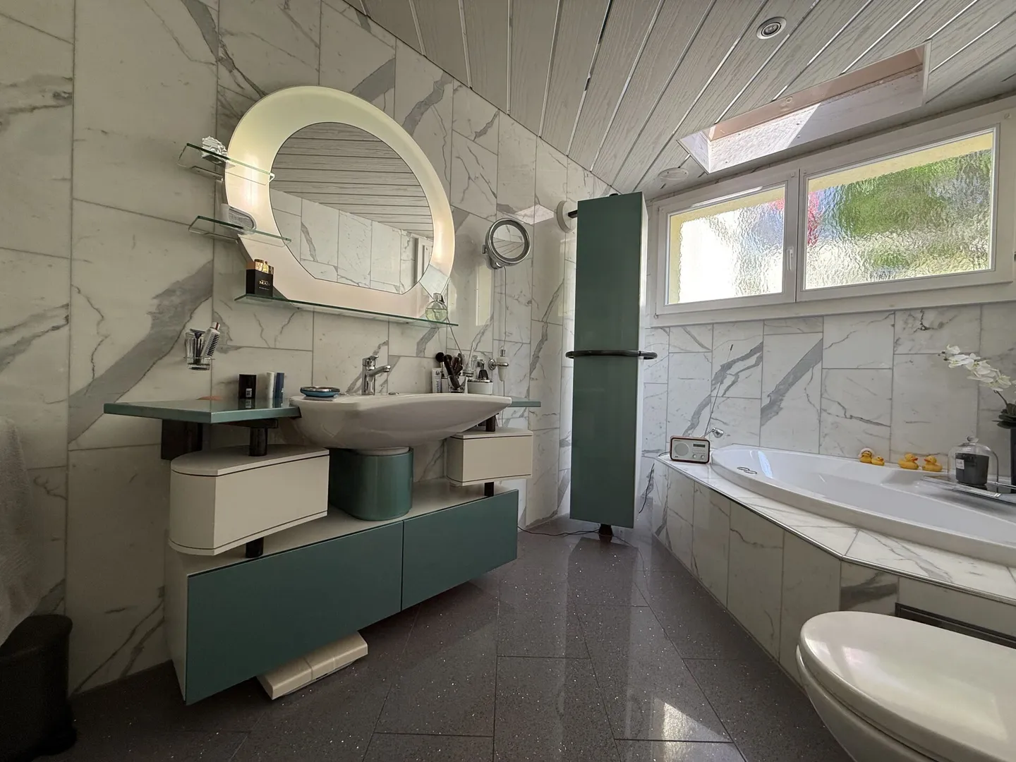 Una straordinaria casa unifamiliare con fascino mediterraneo e oasi piscina - Foto 15 di 29