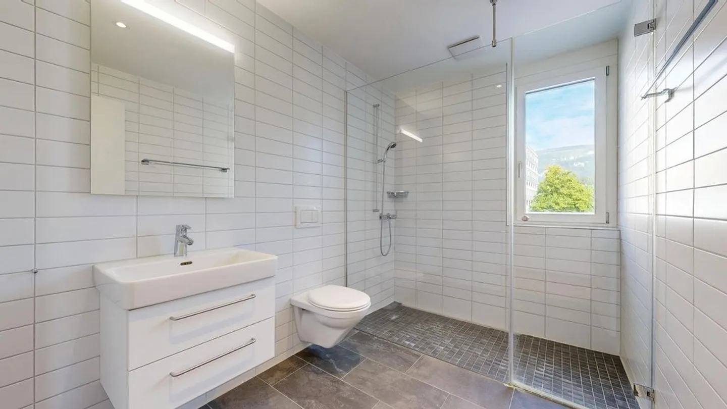 Living with great terrace and free month - Photo 11 of 12