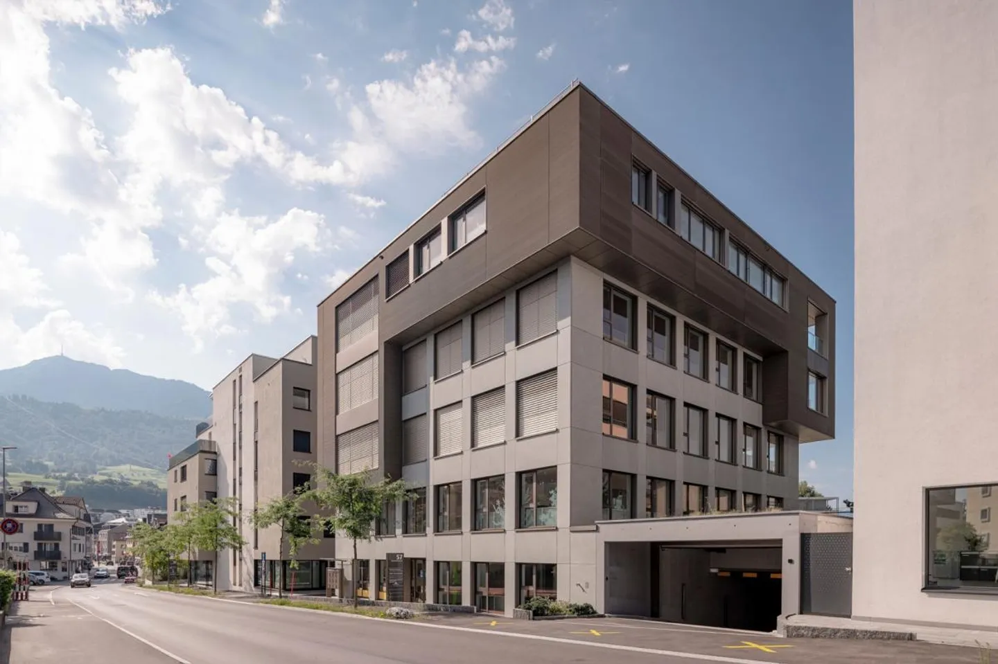 Spazio per uffici e servizi - Foto 1 di 11