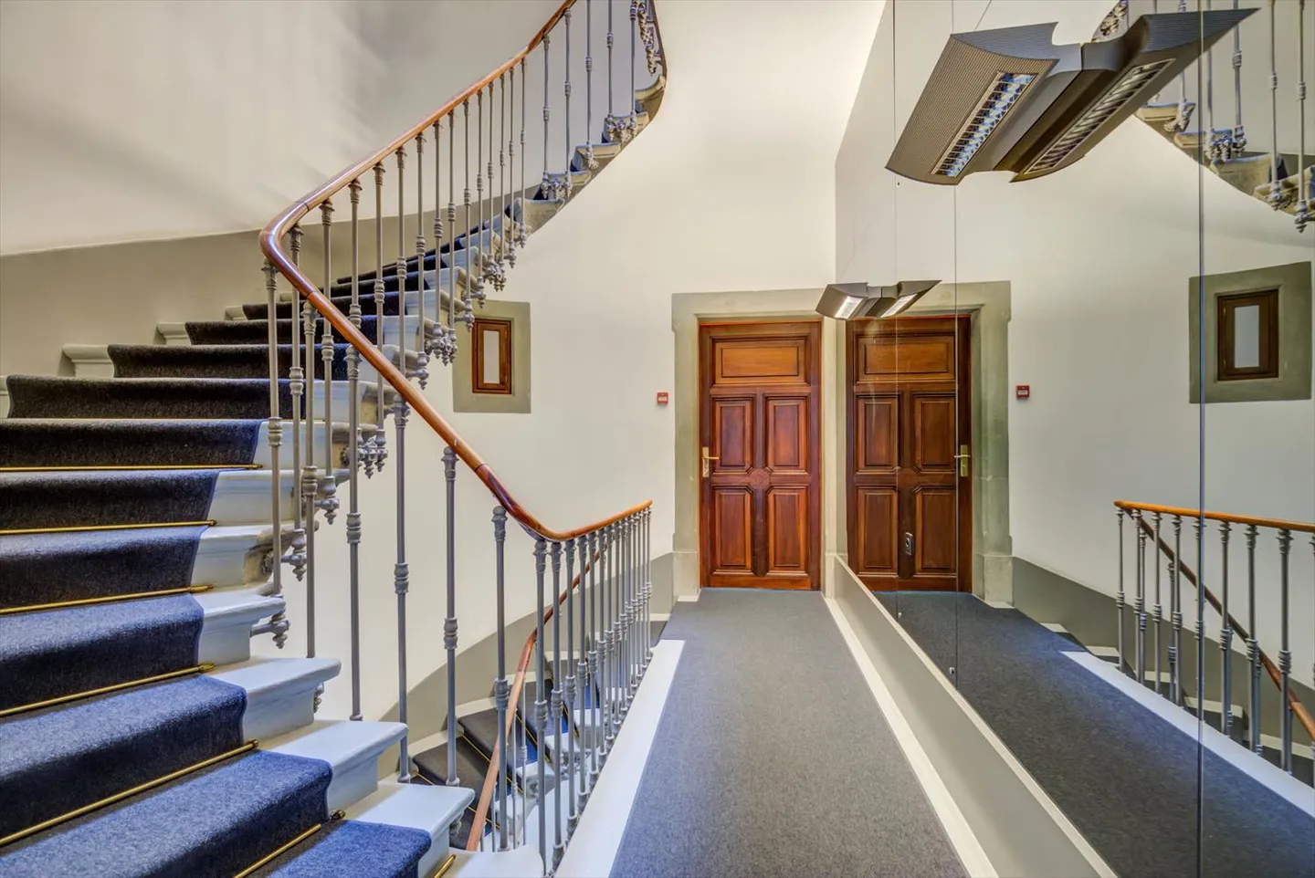 233 m2 - Hochwertige Flächen im Herzen des Bankenviertels - Foto 6 von 11