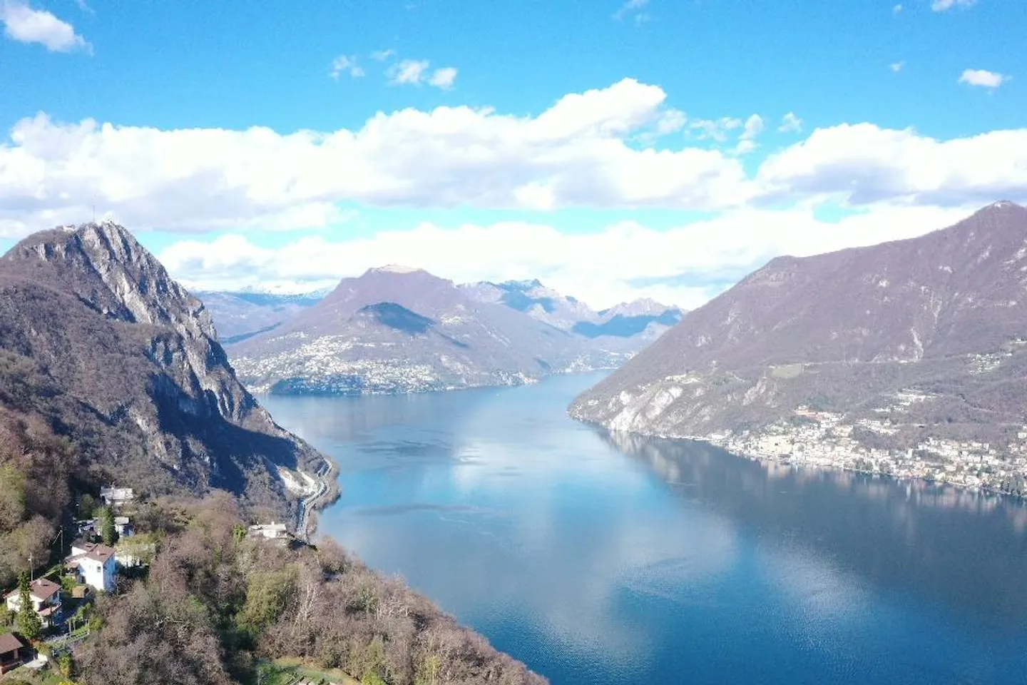 Casa unifamiliare in stile mediterraneo - Villa mediterranea con vista incredibile sul lago - Foto 9 di 10