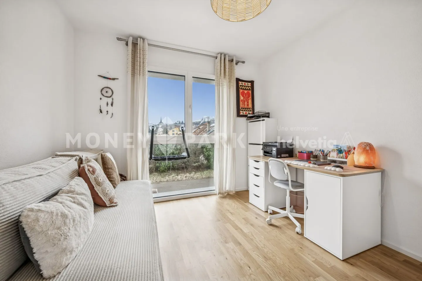 Appartement moderne avec terrasse - Photo 8 sur 14