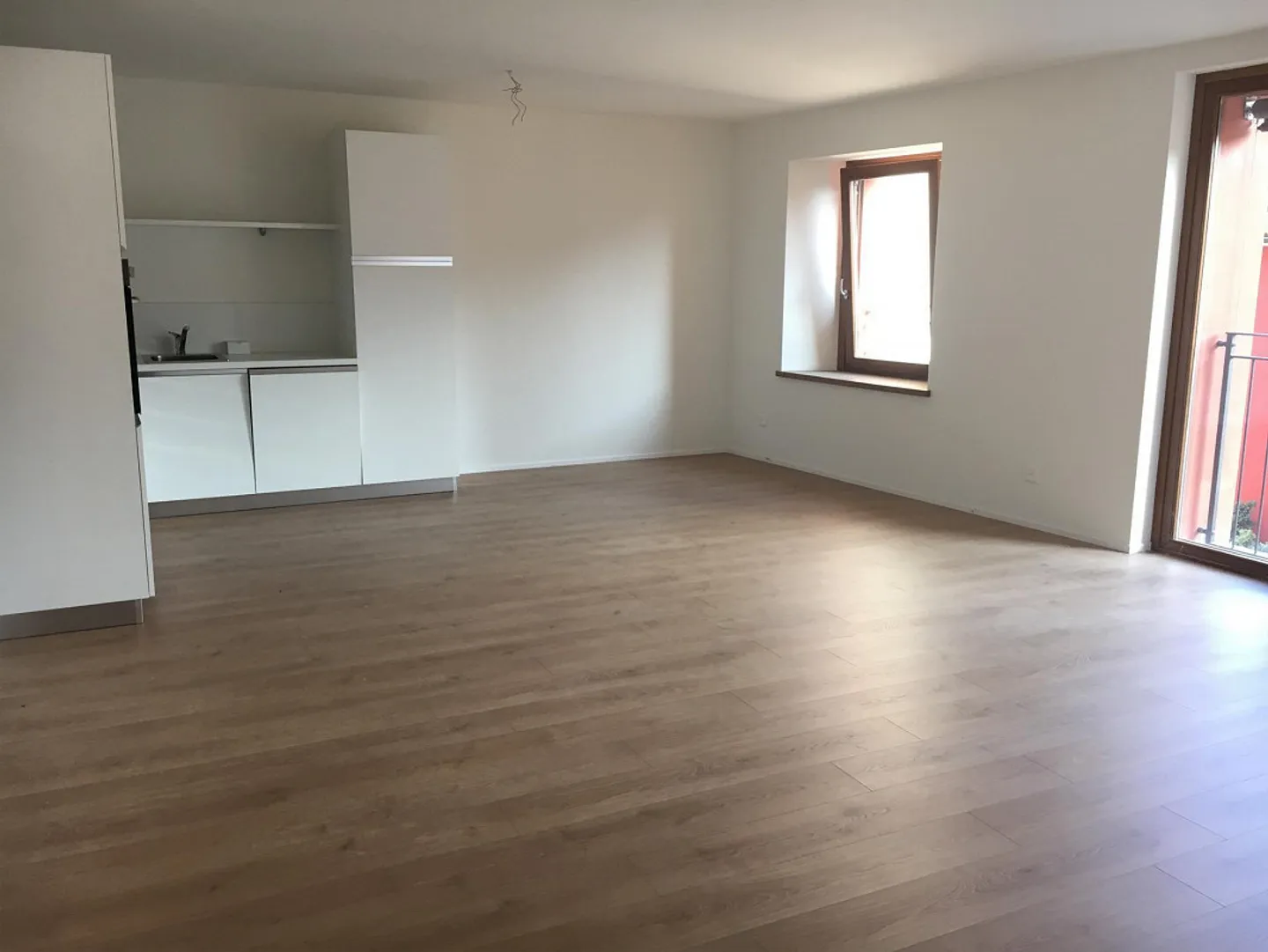 Stabio, nel centro, appartamento di 3,5 locali con due bagni - Foto 2 di 9