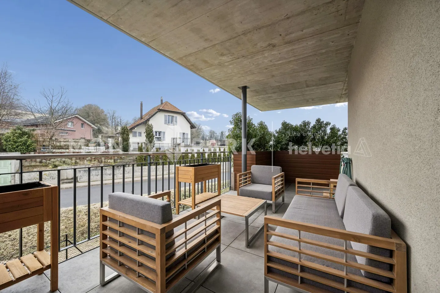 Appartement moderne avec terrasse - Photo 12 sur 14