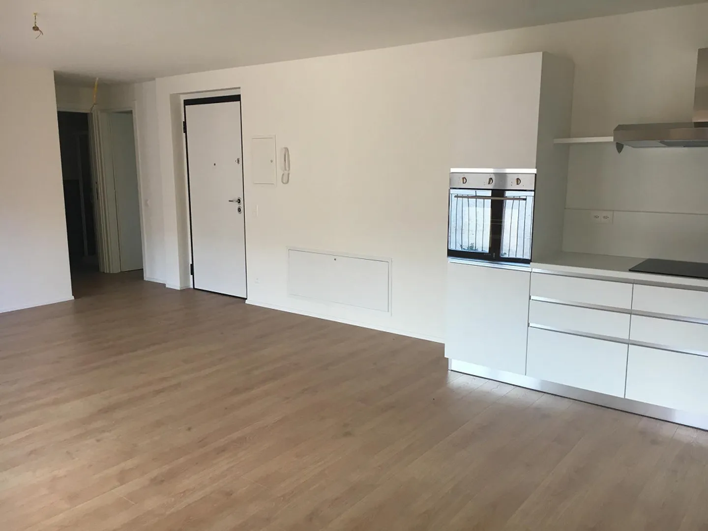 Stabio, nel centro, appartamento di 3,5 locali con due bagni - Foto 3 di 9