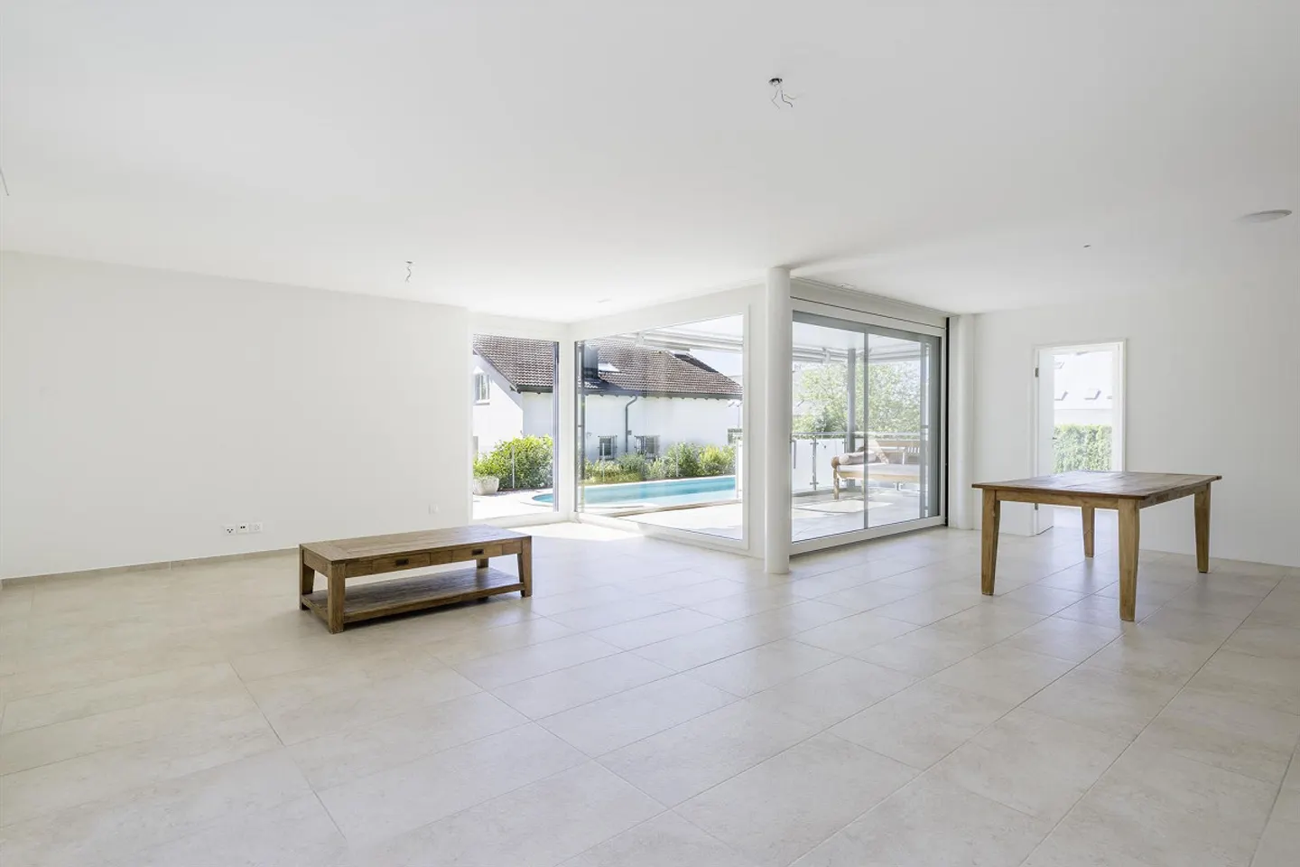 Appartement de jardin avec piscine privée à louer - Photo 2 sur 4