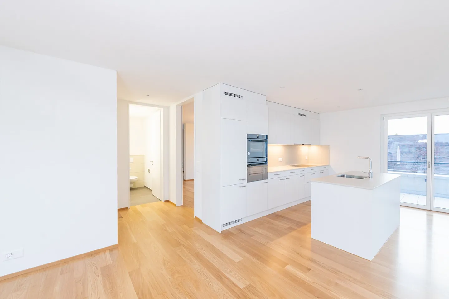 2.5-room penthouse apartment with large terrace and panoramic view D7 - Photo 6 of 13