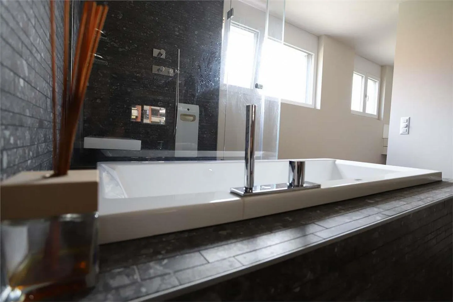 TERRASSE MIT SEEBLICK - Foto 9 von 12