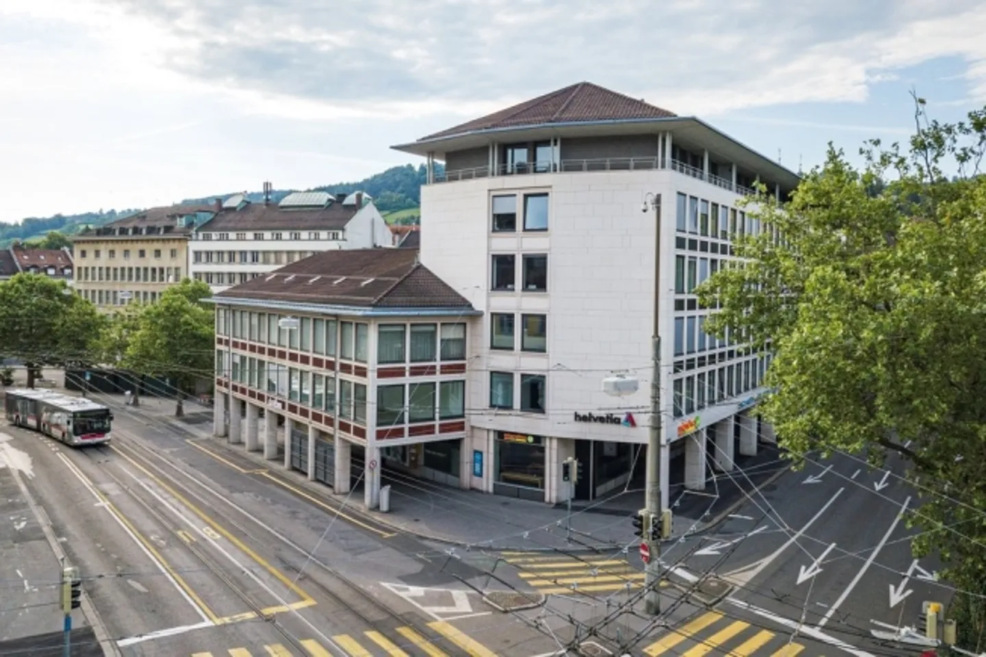 Premises in a prime location - Photo 1 of 4
