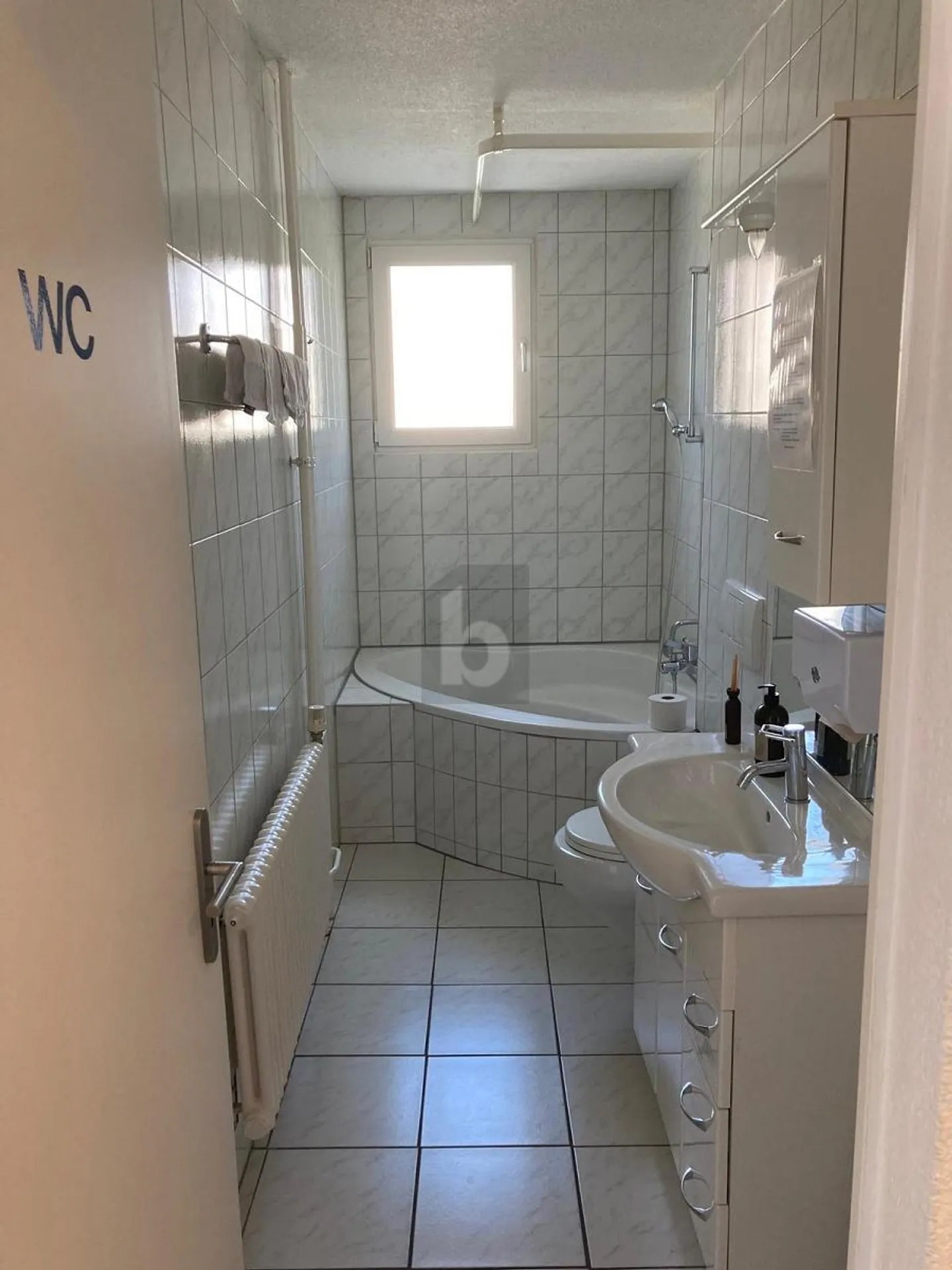 Charmante Wohnung mit Balkon - Foto 3 von 6