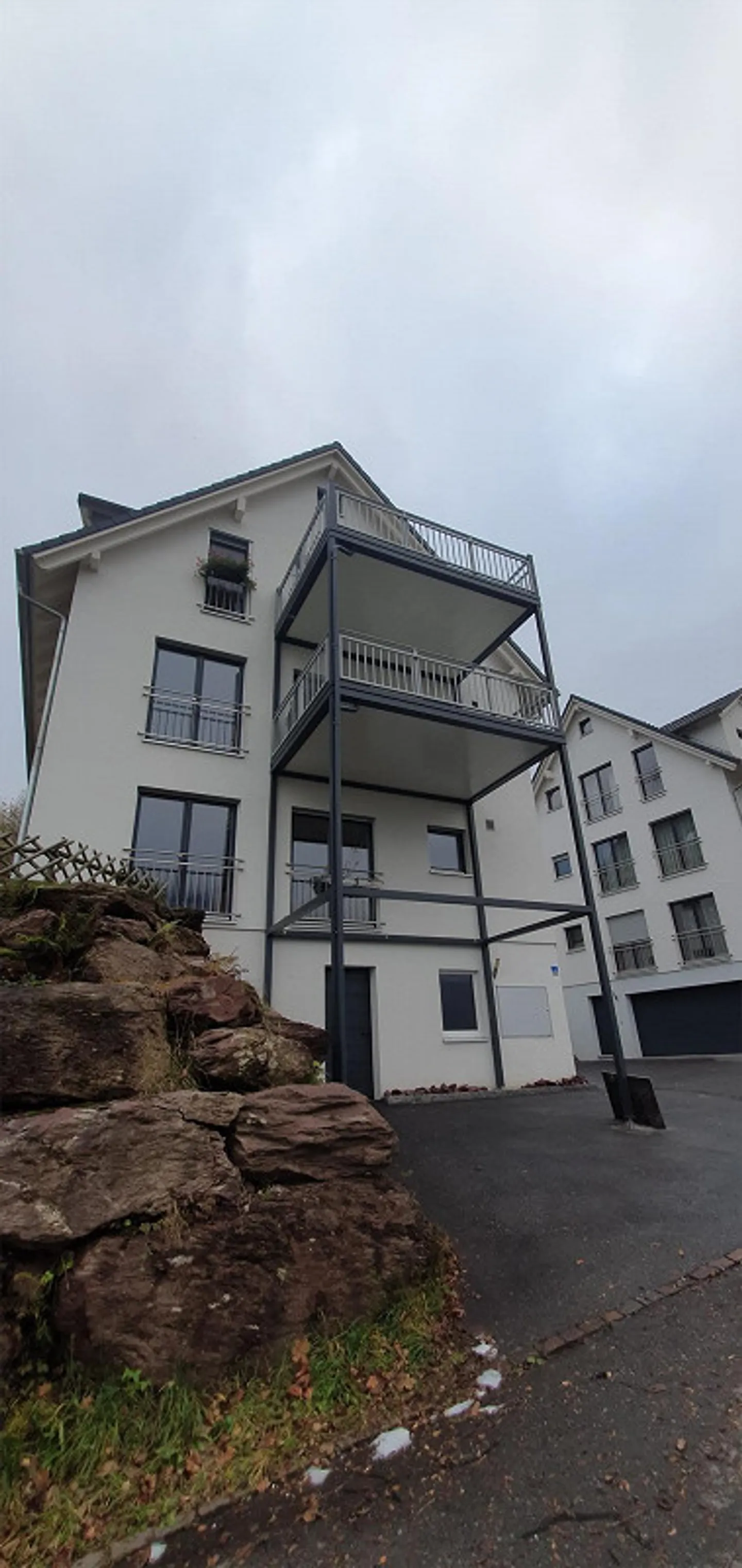 Ground Floor Apartment in the Green - Photo 9 of 14