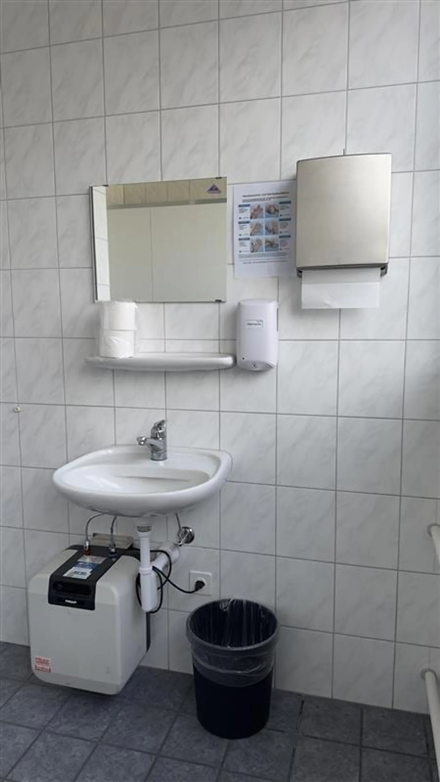 356 m2 di ufficio moderno e centrale con accesso all'ascensore - Foto 8 di 12