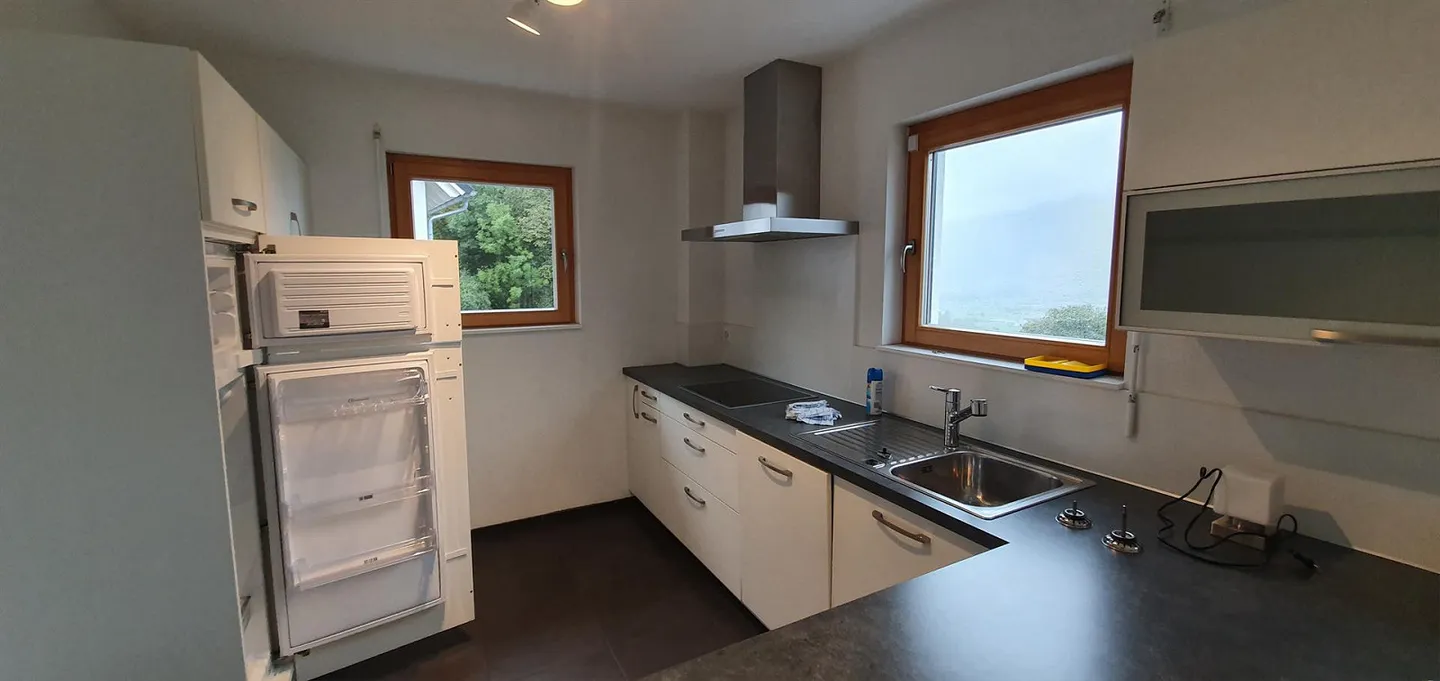 Ground Floor Apartment in the Green - Photo 11 of 14