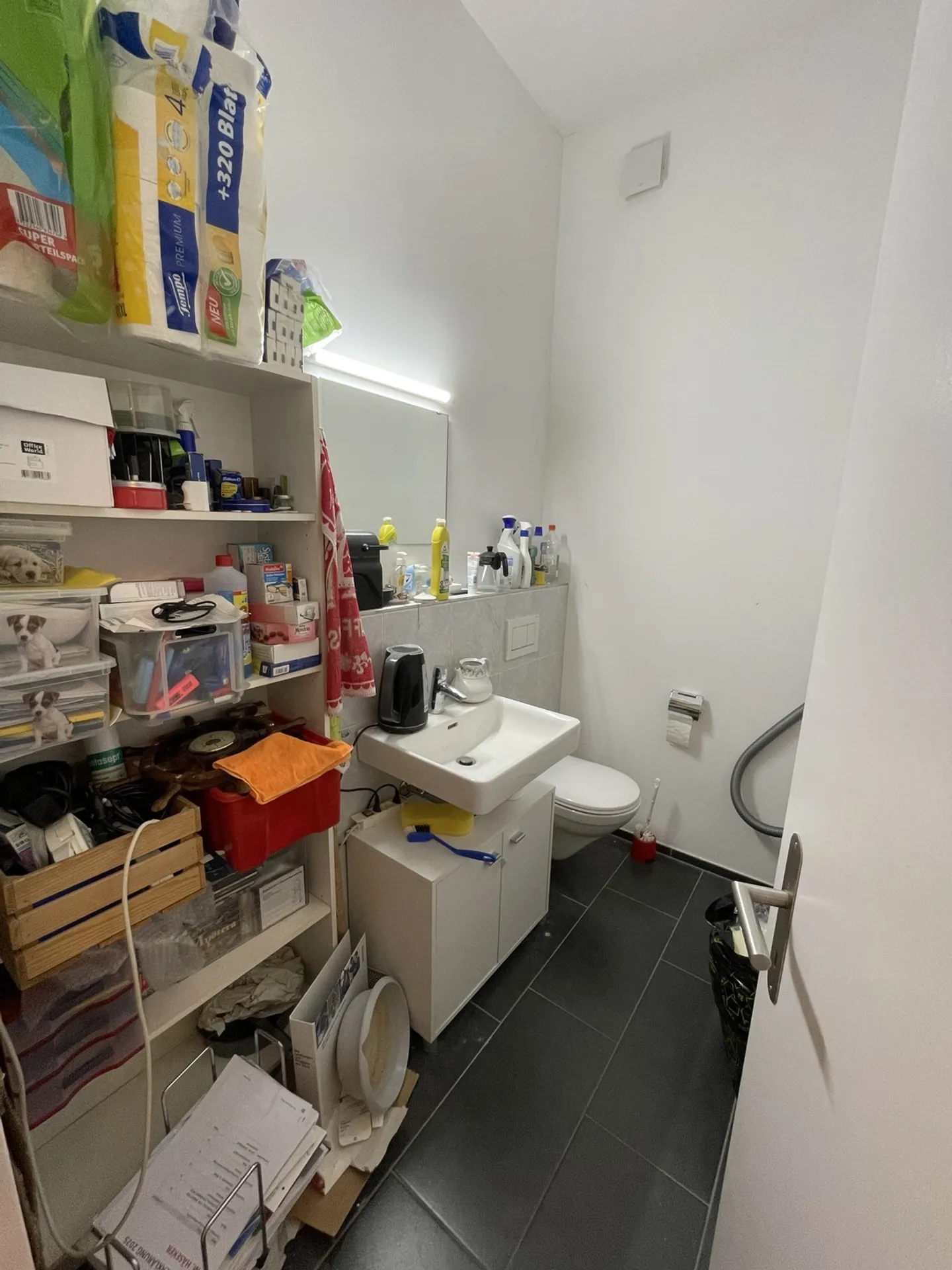 Spazio ufficio/commerciale attraente in posizione centrale a Kloten in affitto - Foto 8 di 10