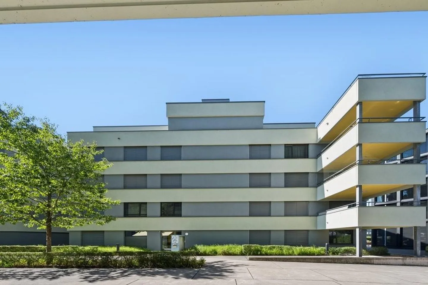 Moderne 2.5-Zimmerwohnung in Top-Lage - Photo 1 of 10