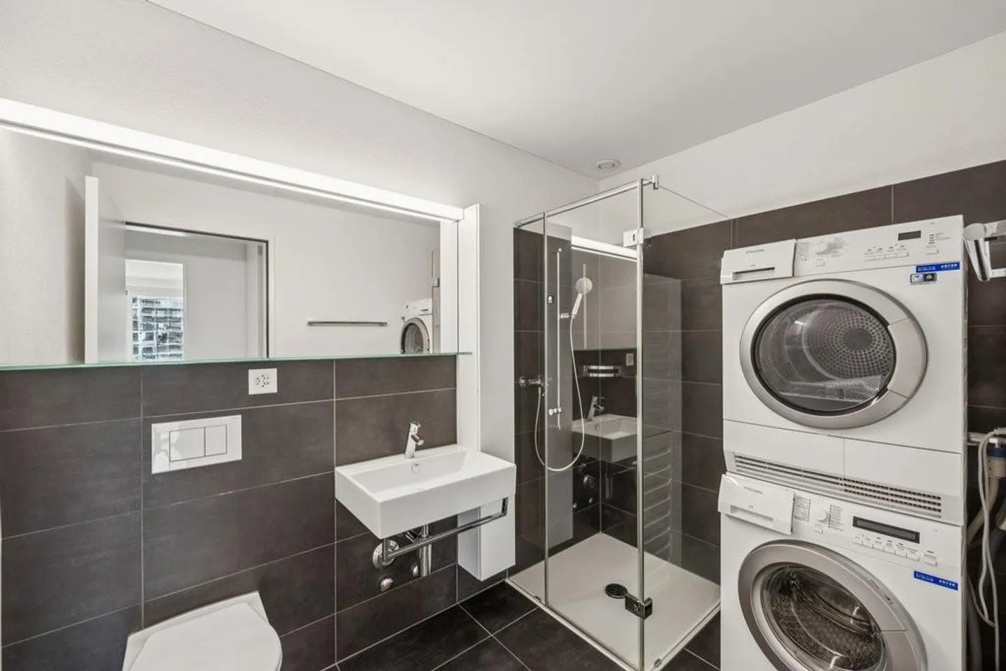 Moderne 2.5-Zimmerwohnung in Top-Lage - Photo 2 of 10
