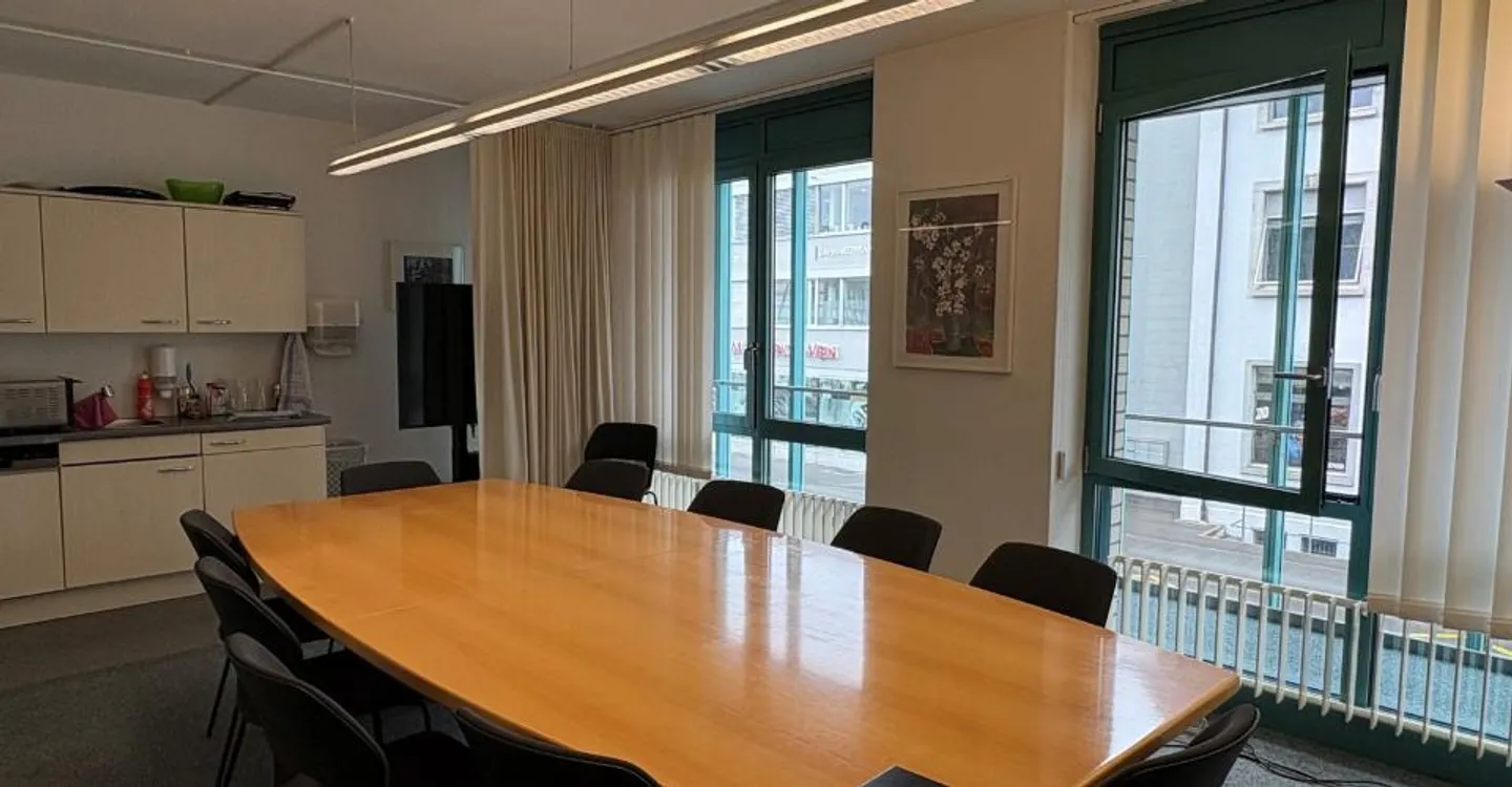 Locaux de bureau ou de pratique attrayants dans un emplacement central à Wil - Photo 6 sur 8