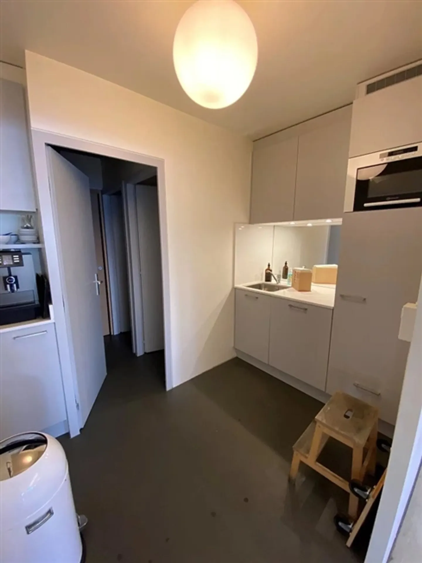 «Verwaltungsflächen in Les Acacias mit einer Fläche von 364m2» - Foto 7 von 7