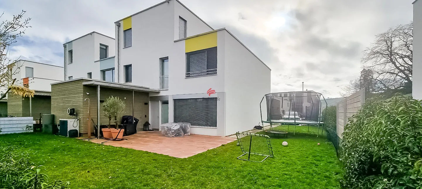 Familienhaus der Sonderklasse - Foto 1 von 2