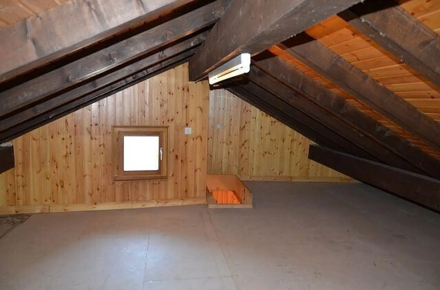 3-Room Village House in a Very Quiet, Sunny Location with a View - Photo 7 of 13