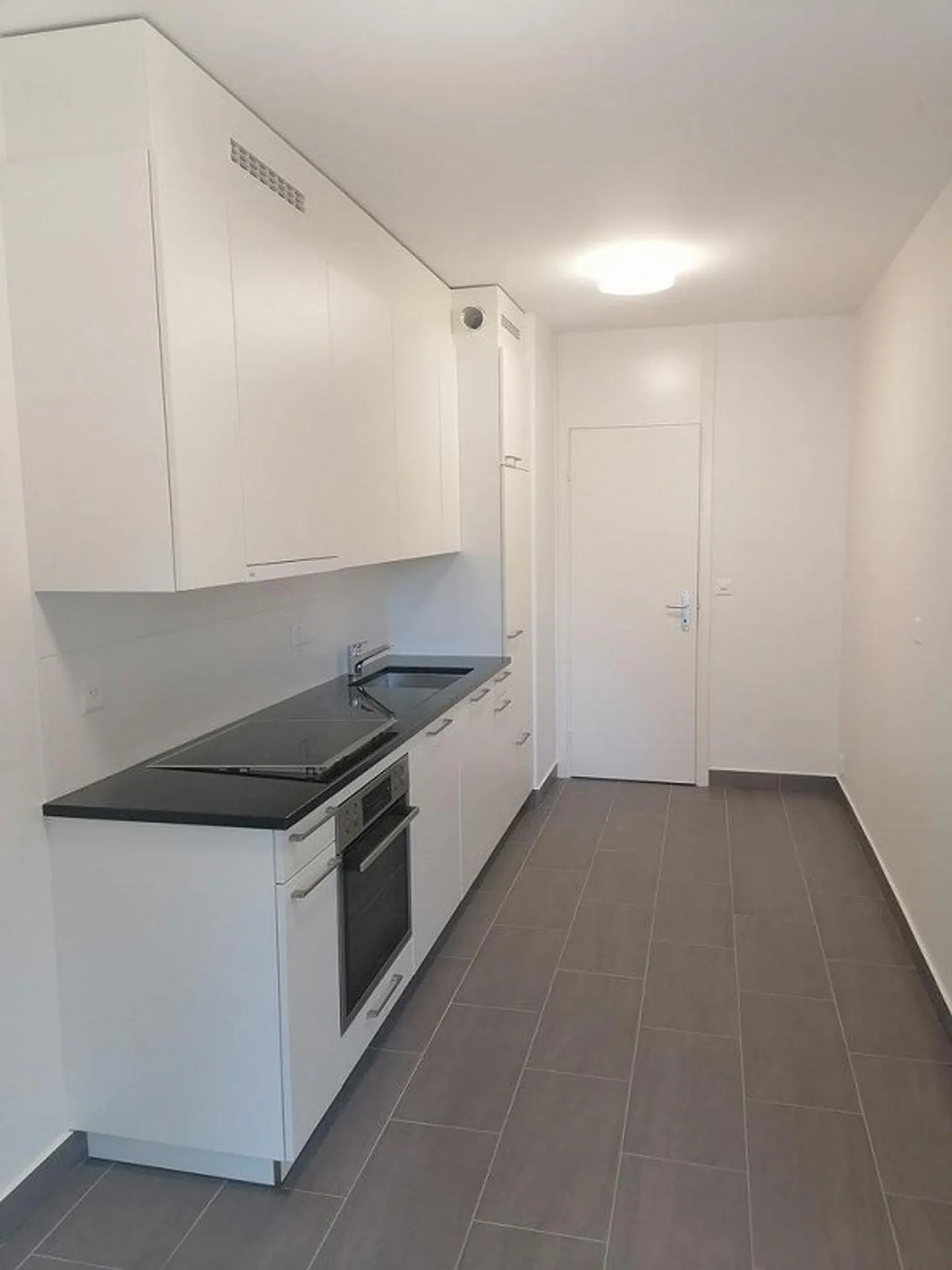 Châtelaine - Appartamento luminoso, moderno e passante - Foto 4 di 12