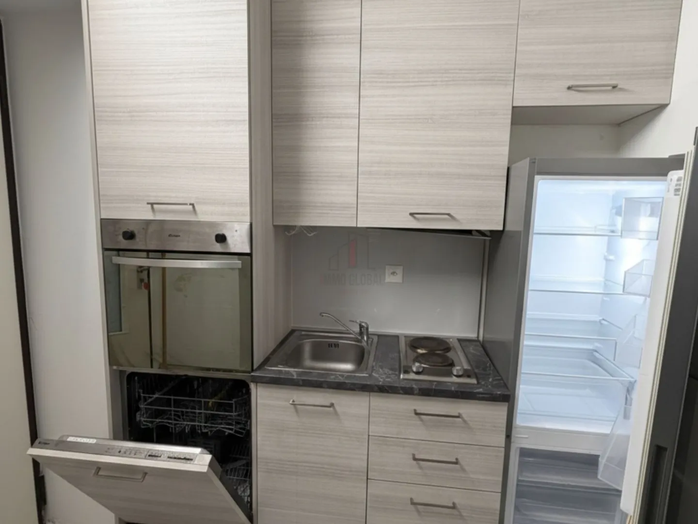 STUDIO À LOUER À SAN PIETRO DI STABIO - Photo 6 sur 8