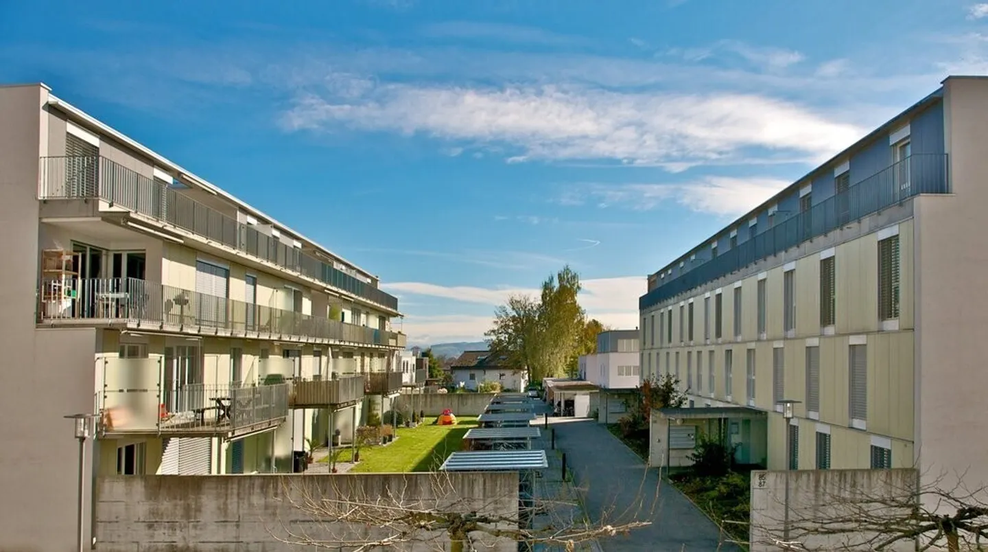 Appartement moderne avec balcon ensoleillé - Photo 1 sur 7