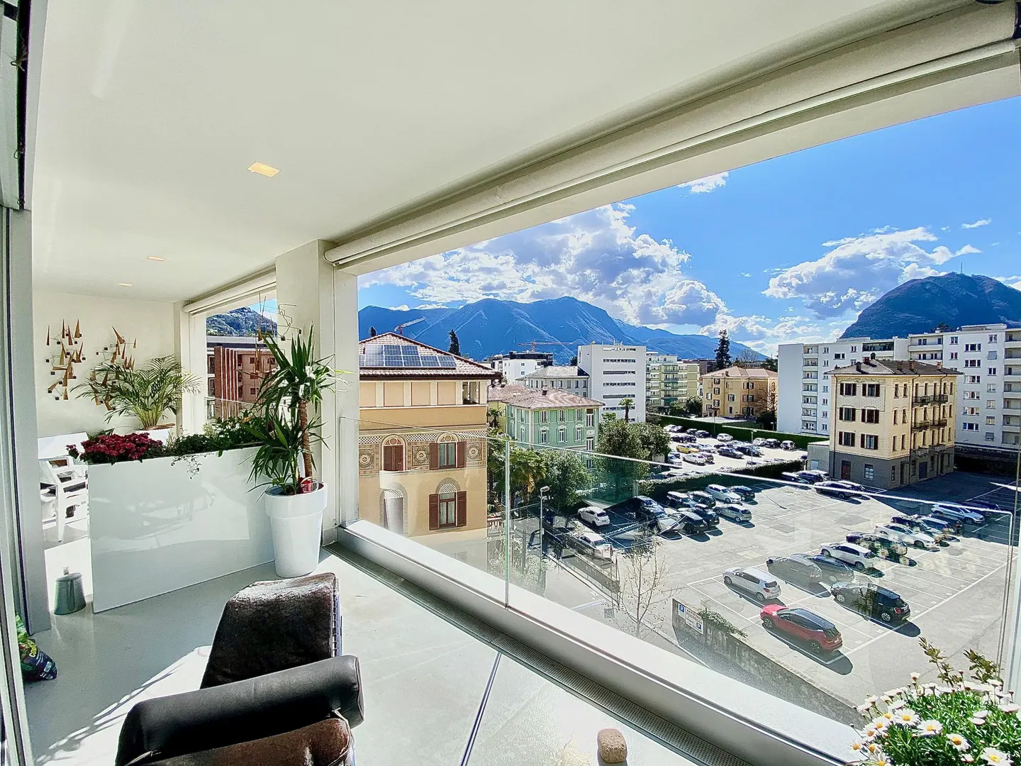 Modern Apartment in Lugano - Photo 1 of 13