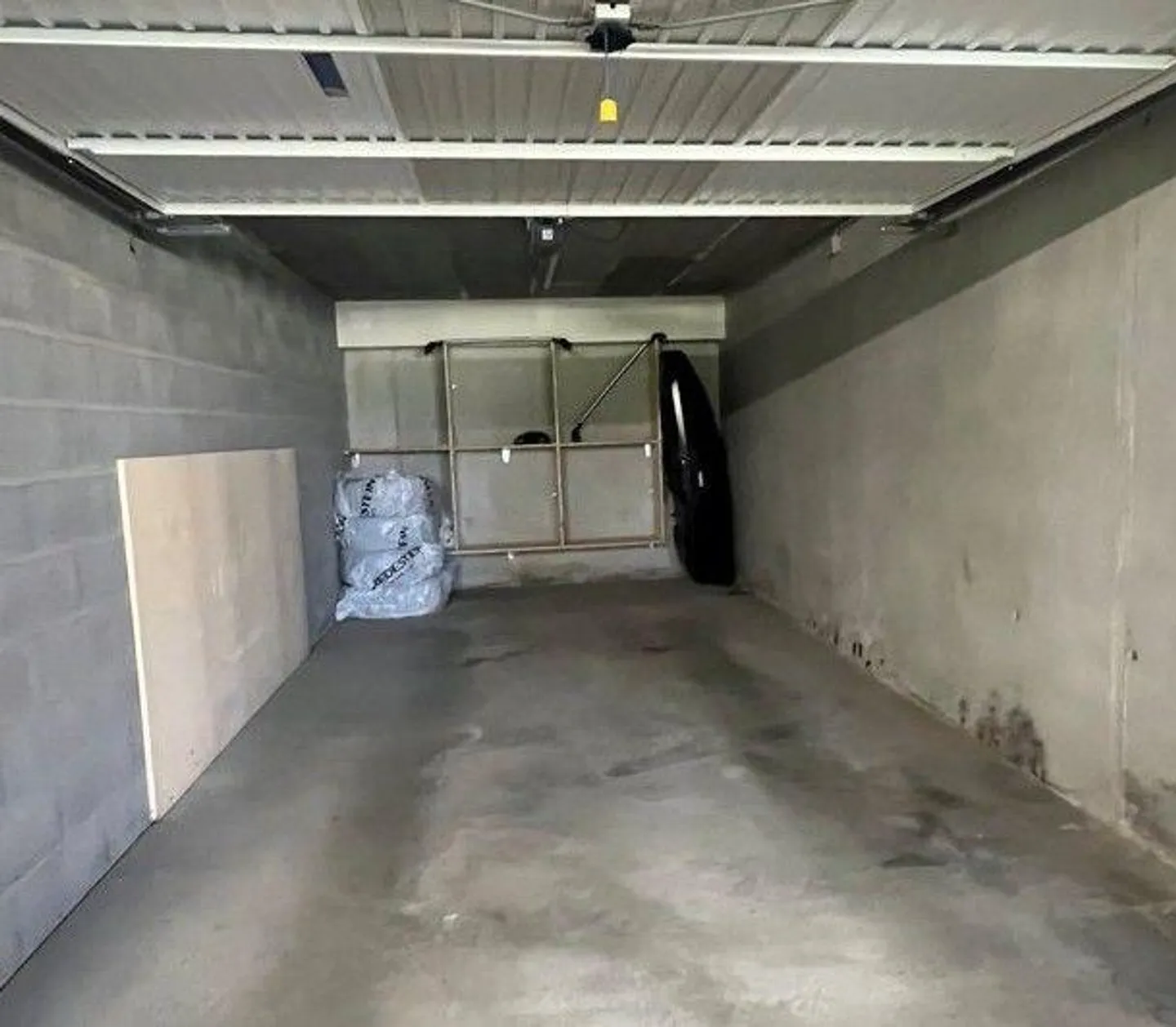 Garage - Foto 1 von 13