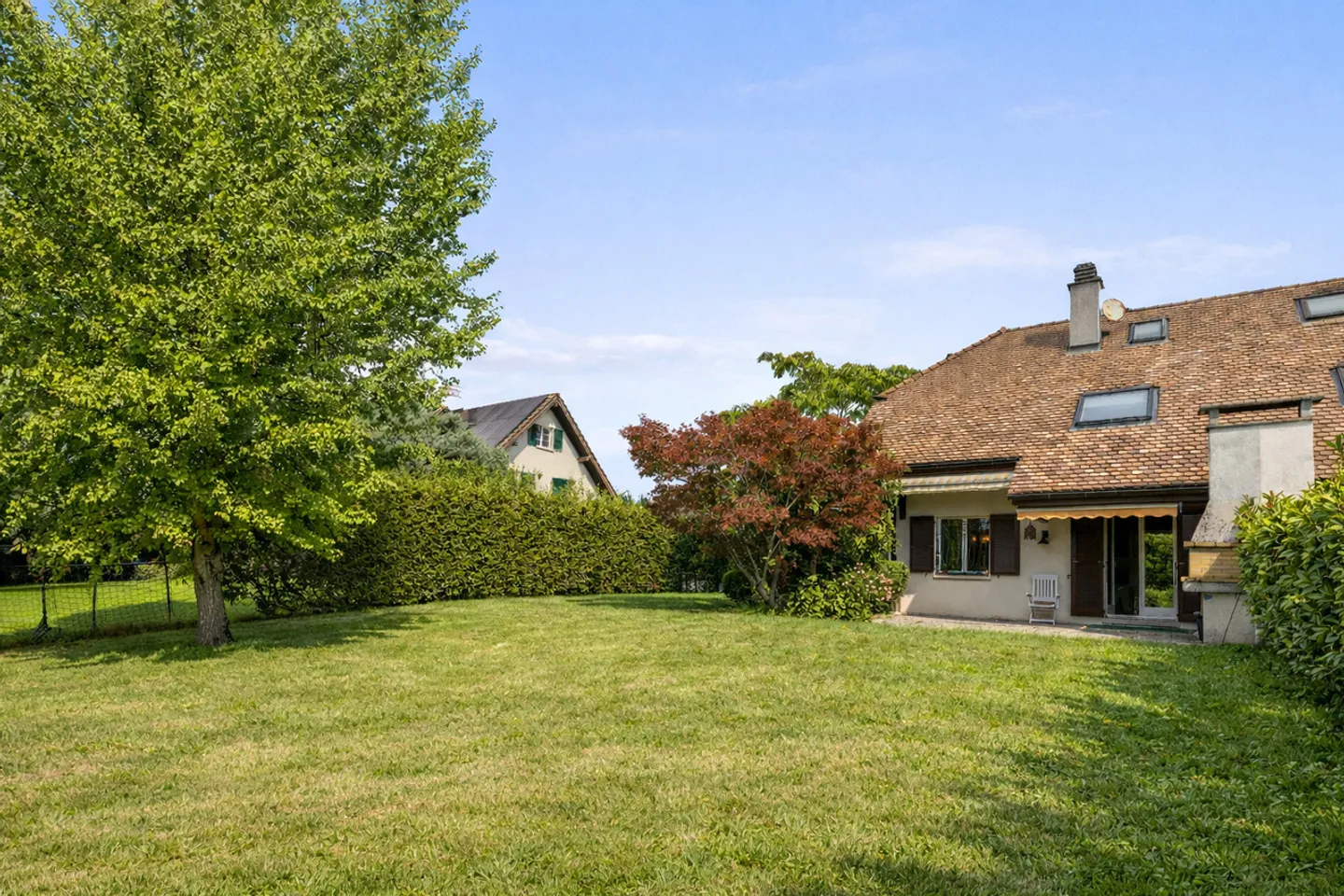 Villa lumineuse à rénover - Photo 1 sur 10