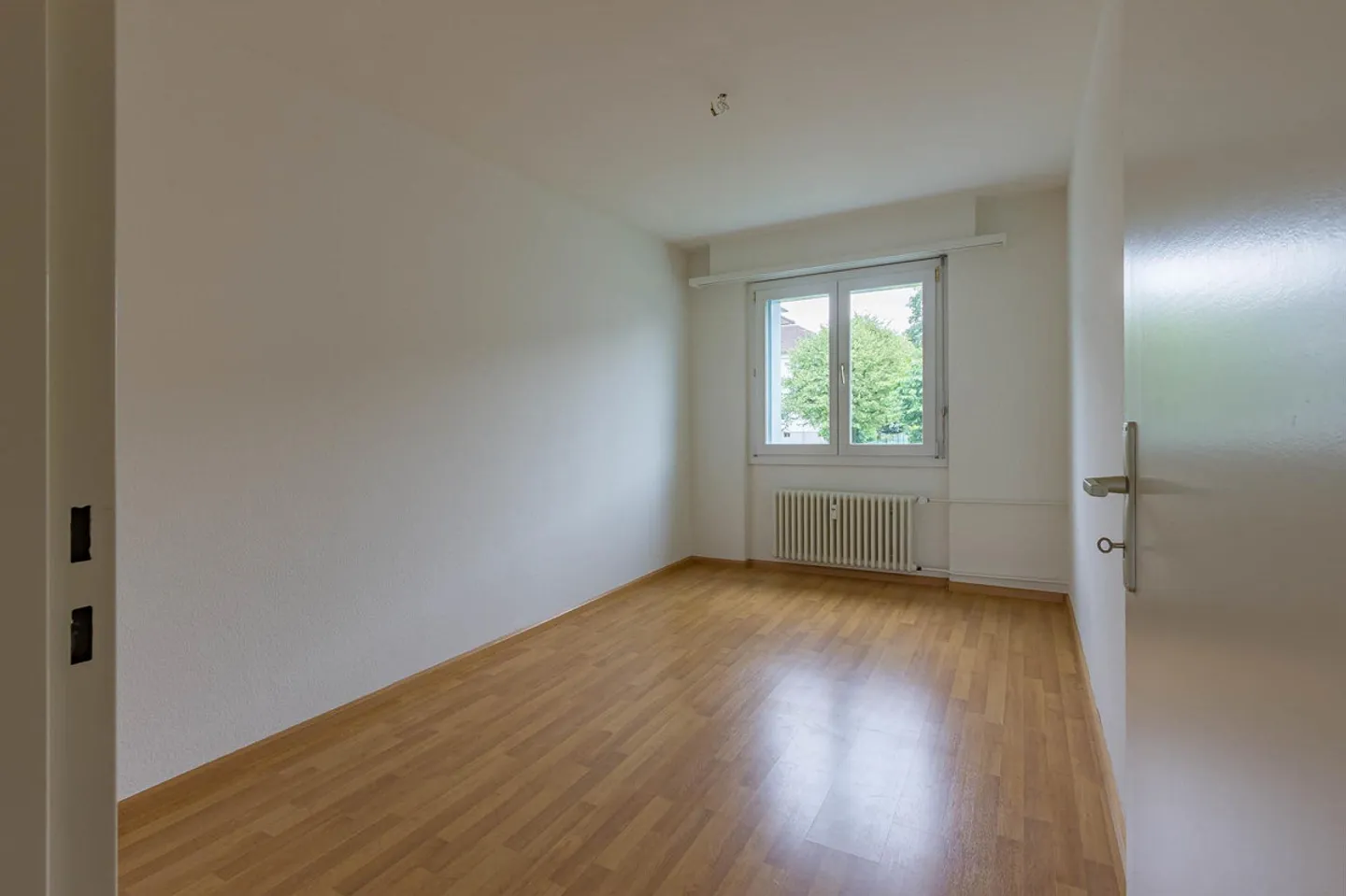 Charming Apartment in Central Location - Photo 6 of 7