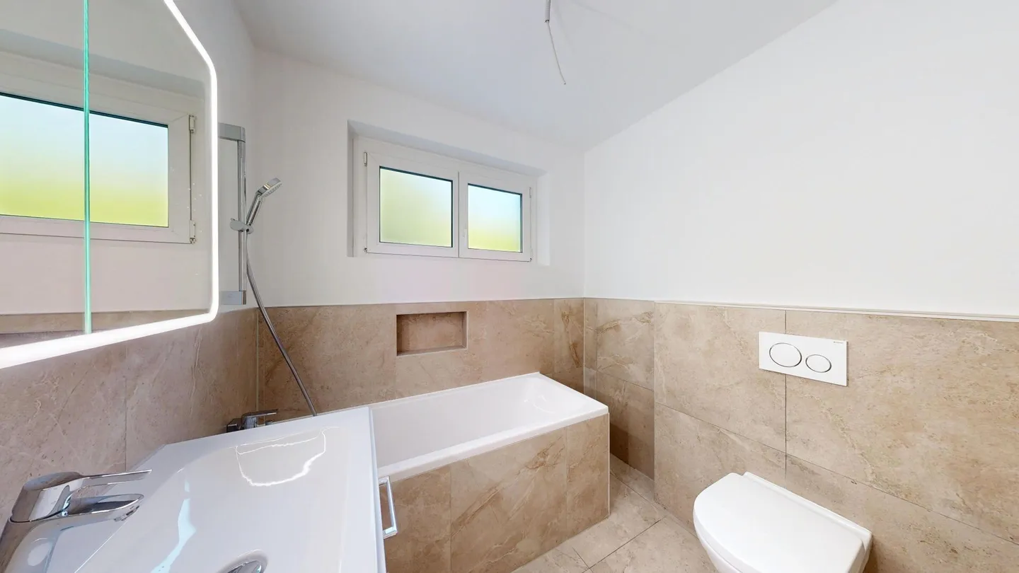 Luce, spazio e qualità abitativa - Appartamento modernizzato in una zona tranquilla di Riehen - Foto 12 di 15