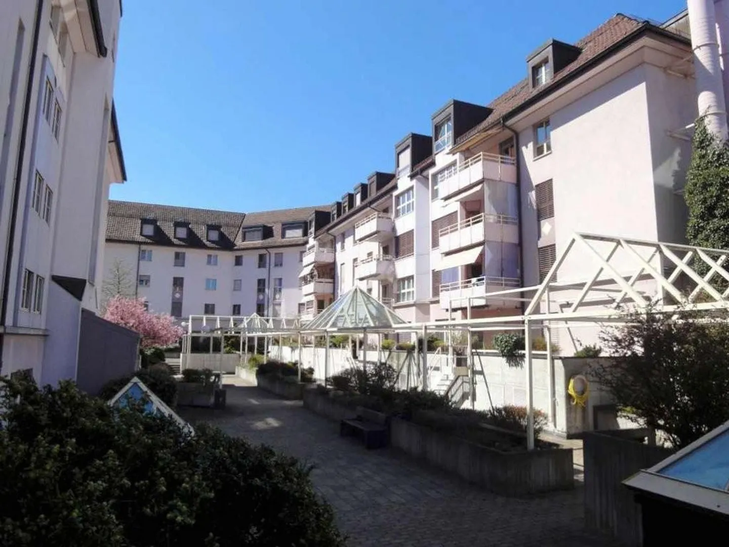 *** Helle Dachwohnung*** - Foto 1 von 7