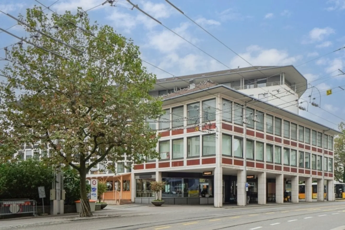 «Benötigen Sie zusätzlichen Platz» - Foto 2 von 3